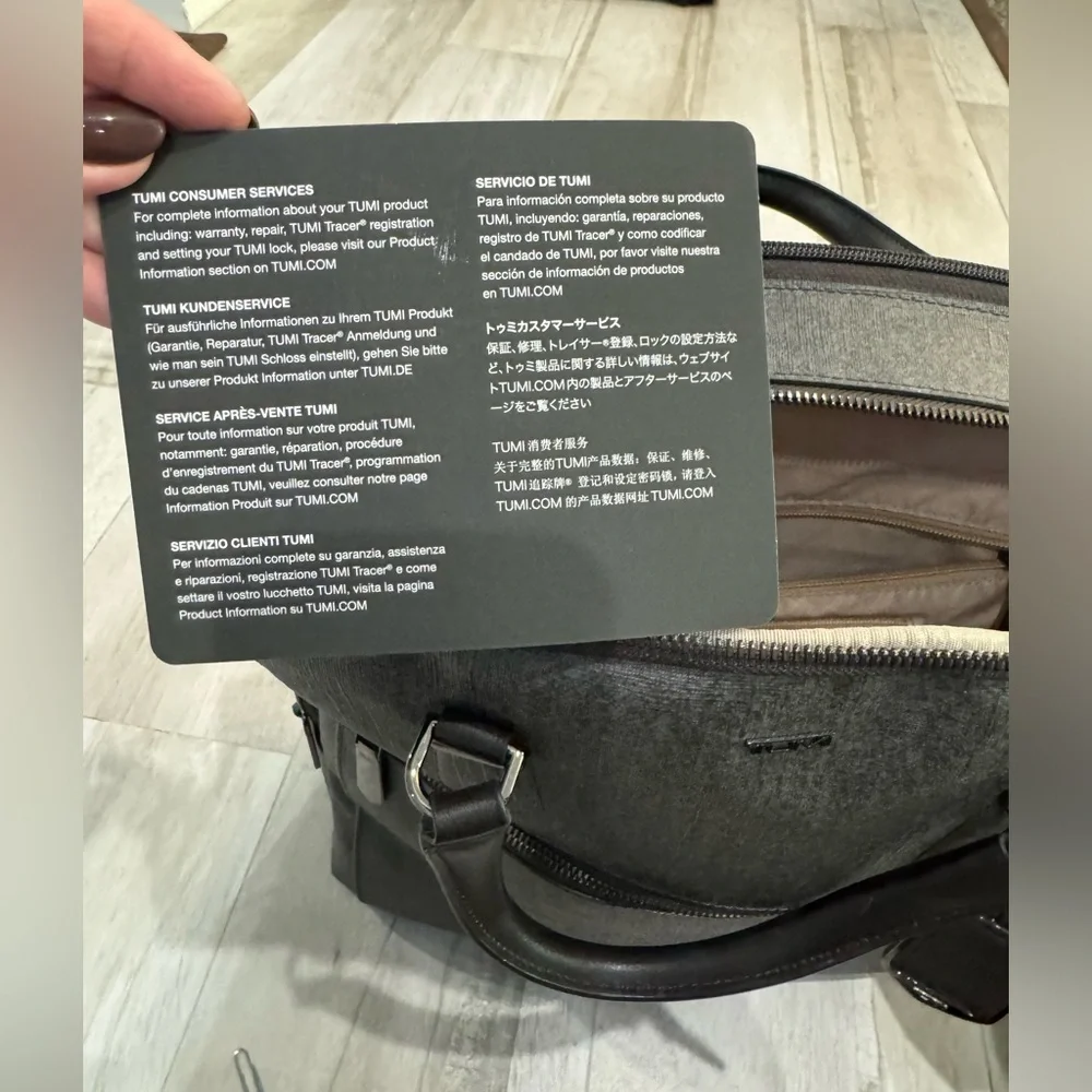 TUMI laptop bag. New without tags. Never been used. So classic - Picture 15 of 15